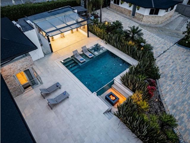 Casa de campo de alto standing de 7 dormitorios en alquiler Medellín, Colombia