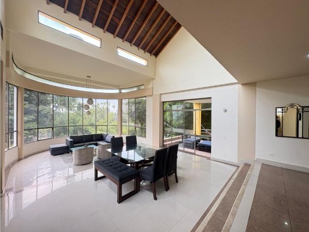 Casa de campo de alto standing de 7 dormitorios en alquiler Medellín, Departamento de Antioquia