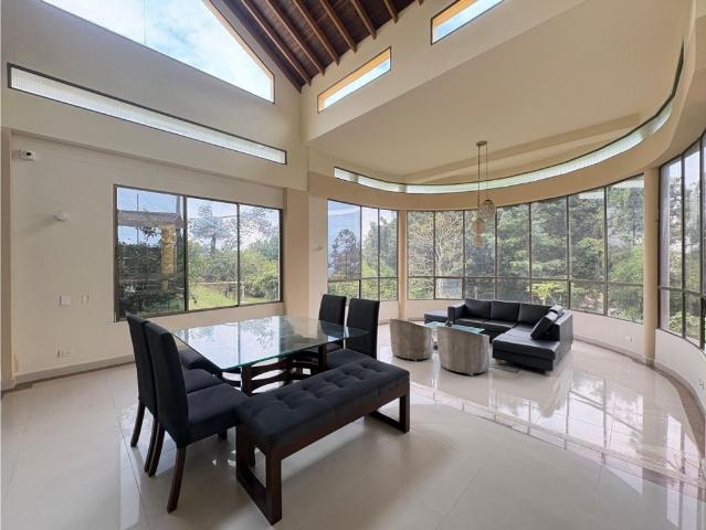 Casa de campo de alto standing de 7 dormitorios en alquiler Medellín, Departamento de Antioquia