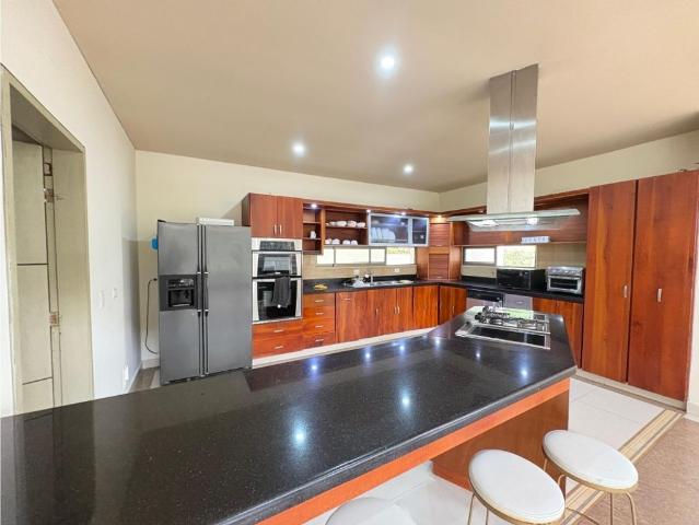 Casa de campo de alto standing de 7 dormitorios en alquiler Medellín, Departamento de Antioquia