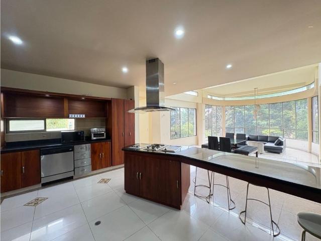 Casa de campo de alto standing de 7 dormitorios en alquiler Medellín, Departamento de Antioquia