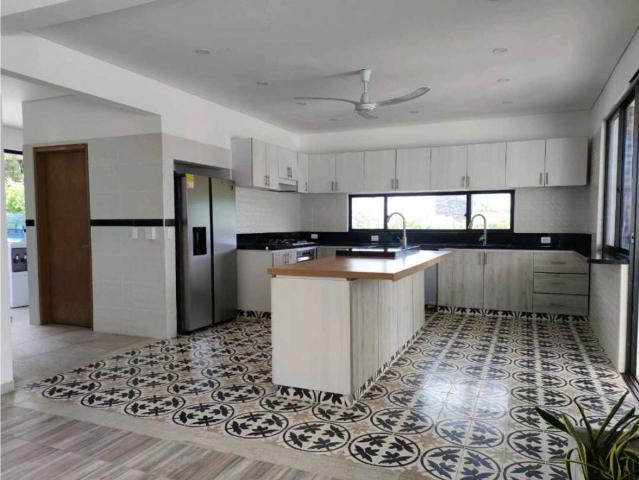 Casa de campo de alto standing de 7 dormitorios en venta La Mesa, Colombia