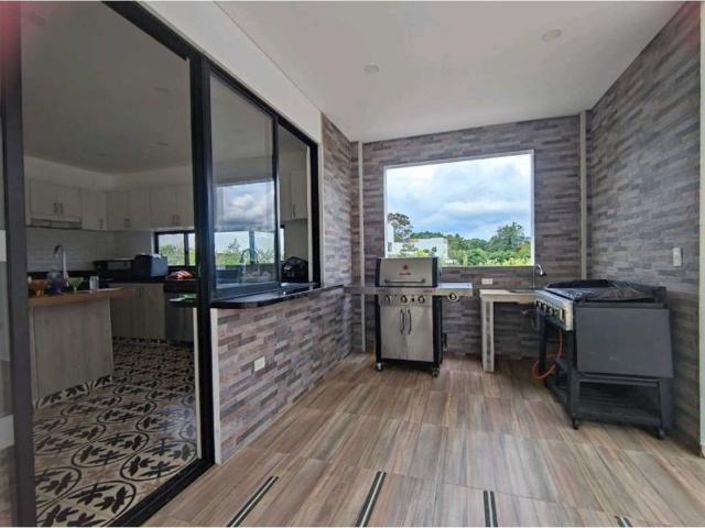 Casa de campo de alto standing de 7 dormitorios en venta La Mesa, Colombia