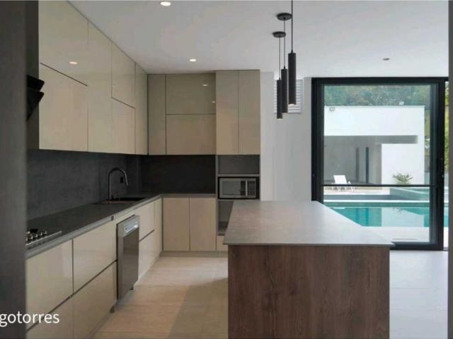 Casa de campo de alto standing de 7 dormitorios en venta San Jerónimo, Colombia