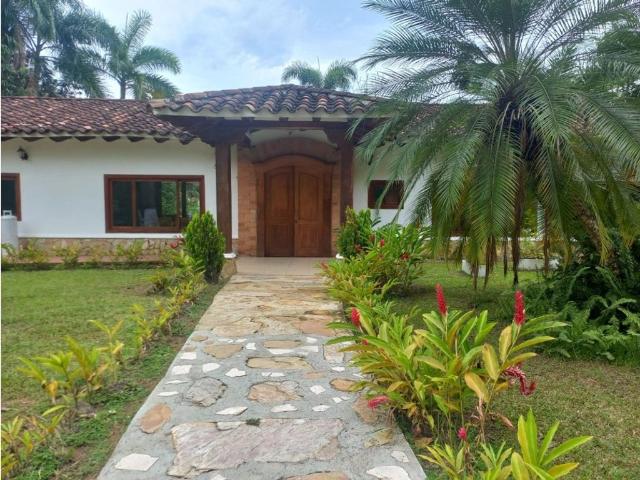 Casa de campo de alto standing de 7 dormitorios en venta San Jerónimo, Departamento de Antioquia