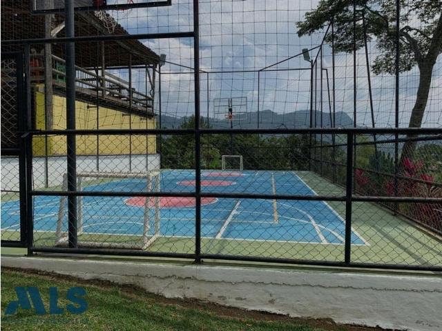 Casa de campo de alto standing de 7 dormitorios en venta Venecia, Colombia