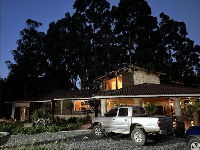 Casa de campo de alto standing de 7 dormitorios en venta Yumbo, Departamento del Valle del Cauca