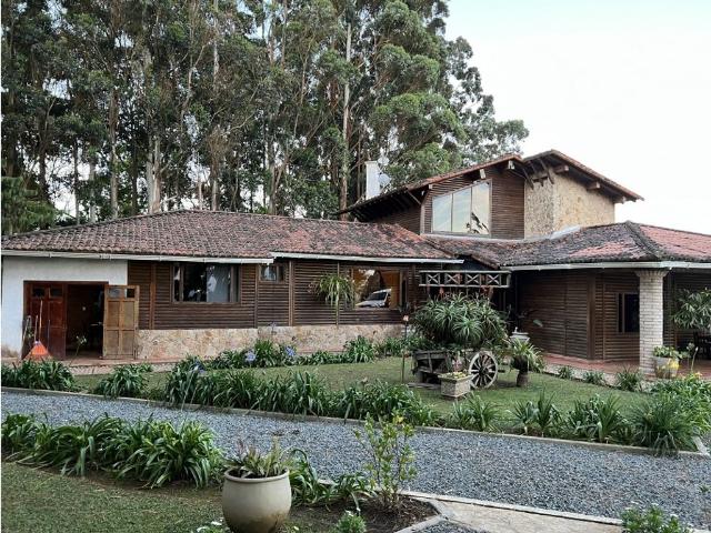 Casa de campo de alto standing de 7 dormitorios en venta Yumbo, Departamento del Valle del Cauca