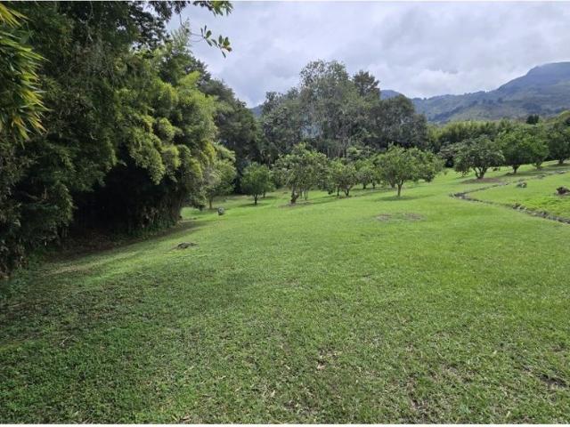 Casa de campo de alto standing de 8 dormitorios en venta Copacabana, Departamento de Antioquia