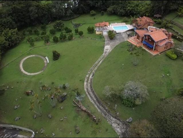 Casa de campo de alto standing de 8 dormitorios en venta Copacabana, Departamento de Antioquia