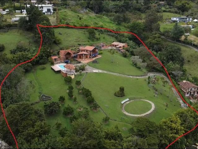 Casa de campo de alto standing de 8 dormitorios en venta Copacabana, Departamento de Antioquia