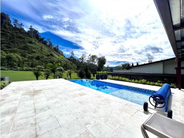 Casa de campo de alto standing de 8 dormitorios en venta Rionegro, Colombia