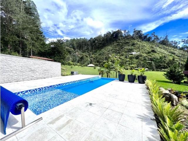 Casa de campo de alto standing de 8 dormitorios en venta Rionegro, Colombia