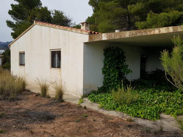 Casa en venta en Callosa D'en Sarrià, l'Algar