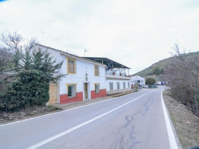 Casa en venta en Carcabuey