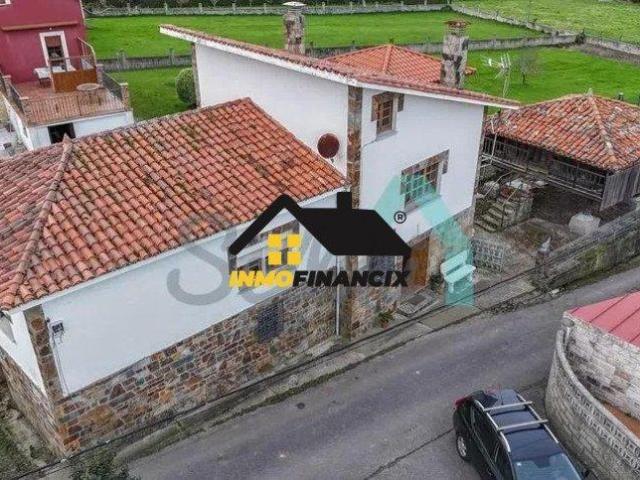 Casa en venta en Cudillero, Albuerne