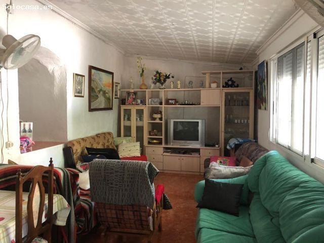 Casa en venta en El Bolón, Elda