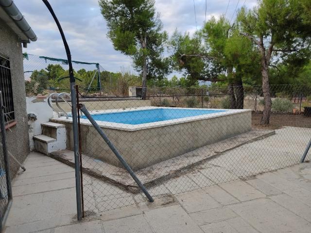 Chalet en venta en Almansa, Castilla-La Mancha