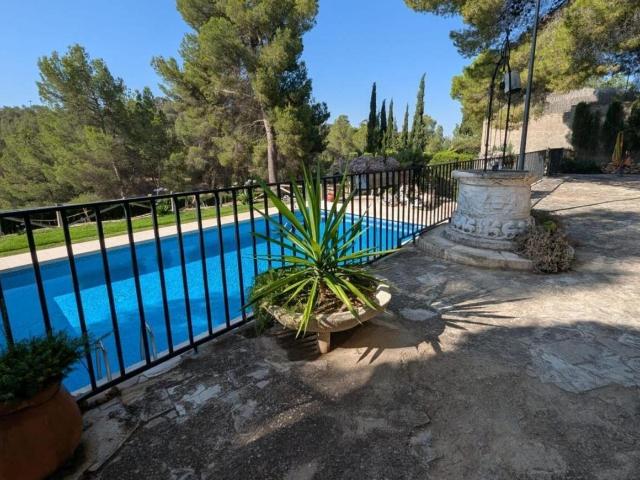 Chalet en venta en María Moliner, l'Alt Vinalopó / El Alto Vinalopó