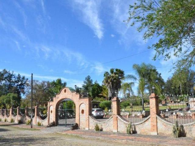 CASA DE CAMPO EN VENTA EN HUERTAS EL ZAMORANO, JAL