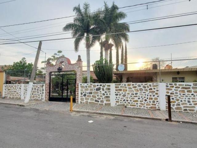Casa en venta en Ixtlahuacán De Los Membrillos, Jalisco