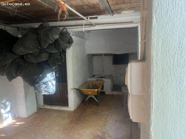 Casa en venta en Iznájar, Andalucía