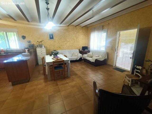 Casa en venta en l'Alt Vinalopó / El Alto Vinalopó, Valencia