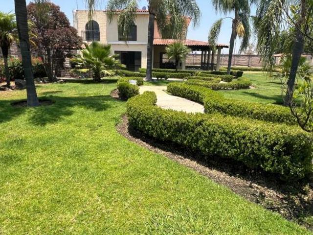 CASA DE CAMPO EN VENTA EN SAN ISIDRO MAZATEPEC