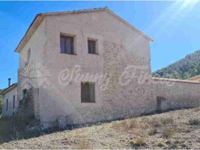 Casa en venta en l'Alt Vinalopó / El Alto Vinalopó, Valencia