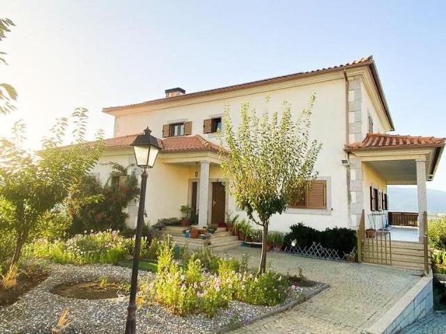 Vivenda venda em Vila Nova de Baixo, Vila Real