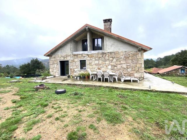 Casa venda em Mentrestido, Vila Nova de Cerveira