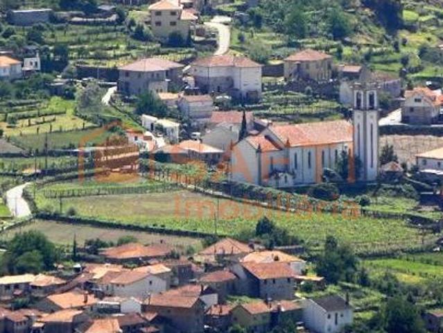 Casa venda em Côtaros, Monção