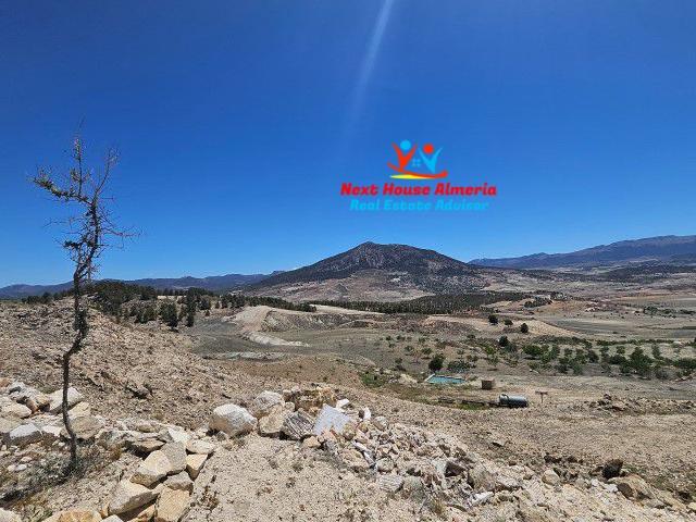 Casa en venta en Los Vélez, Andalucía