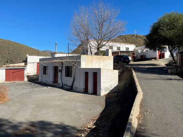 Casa en venta en Senés, Andalucía