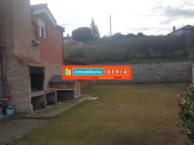 Casa en venta en Albelda De Iregua, La Rioja