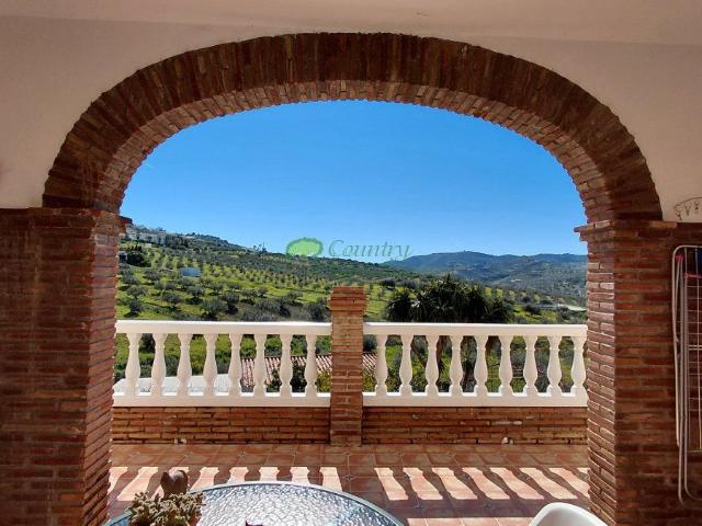 Casa en venta en Pollo Pelao, La Axarquía
