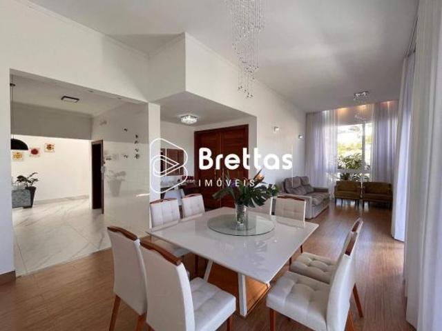 Casa venda em Região Geográfica Imediata de Lavras, Lavras