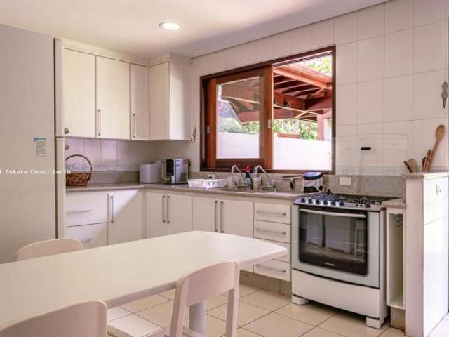 Casa venda em Região Imediata de Caraguatatuba-Ubatuba-São Sebastião, Região Metropolitana do Vale do Paraíba e Litoral Norte