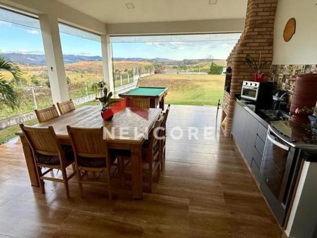 Casa venda em Região Imediata de São José dos Campos, Região Metropolitana do Vale do Paraíba e Litoral Norte