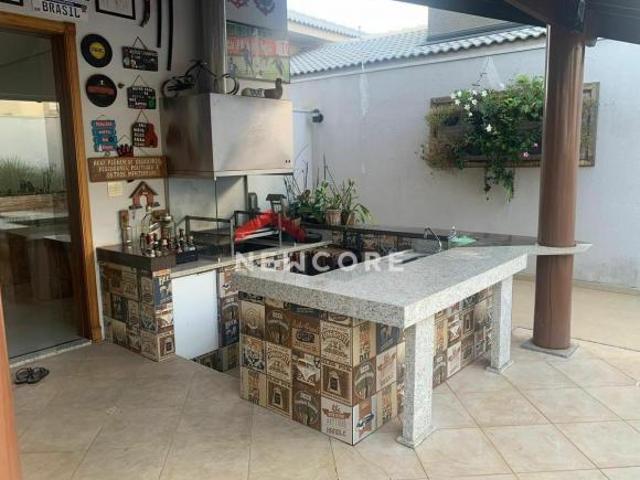 Casa venda em Região Imediata de Bauru, Bauru