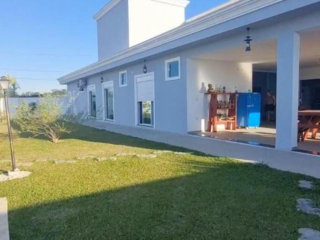 Casa venda em Região Imediata de Taubaté-Pindamonhangaba, Região Metropolitana do Vale do Paraíba e Litoral Norte