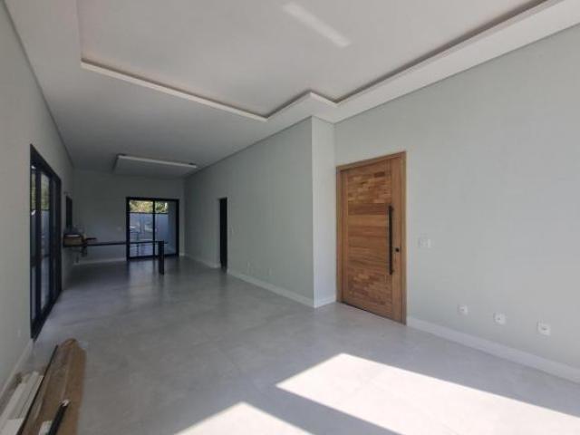 Casa venda em Região Imediata de Taubaté-Pindamonhangaba, Região Metropolitana do Vale do Paraíba e Litoral Norte