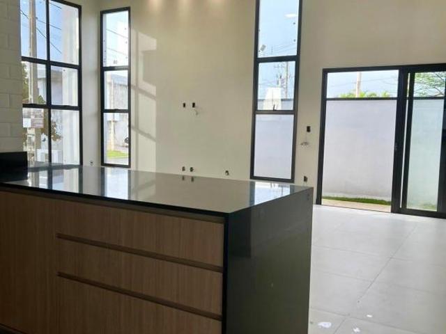 Casa venda em Região Imediata de Taubaté-Pindamonhangaba, Região Metropolitana do Vale do Paraíba e Litoral Norte