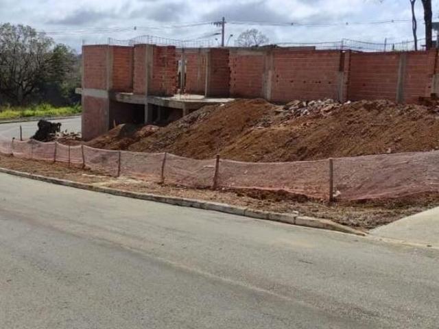 Casa venda em Dores de Guanhães, Região Geográfica Intermediária de Governador Valadares