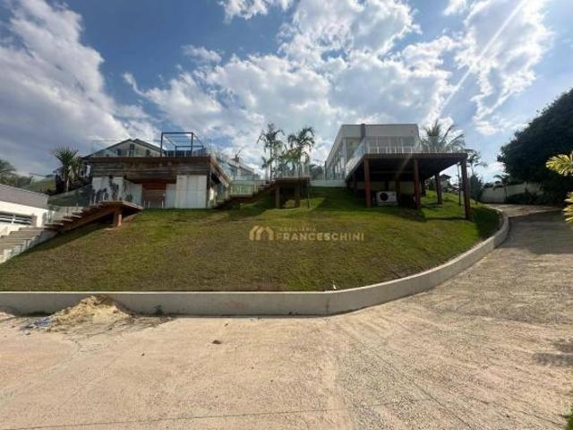 Casa venda em Região Imediata de São José dos Campos, Região Metropolitana do Vale do Paraíba e Litoral Norte