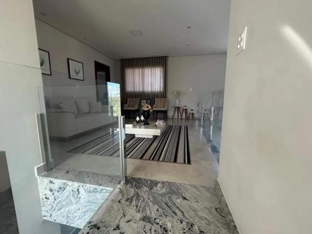 Casa venda em Dores de Guanhães, Região Geográfica Intermediária de Governador Valadares