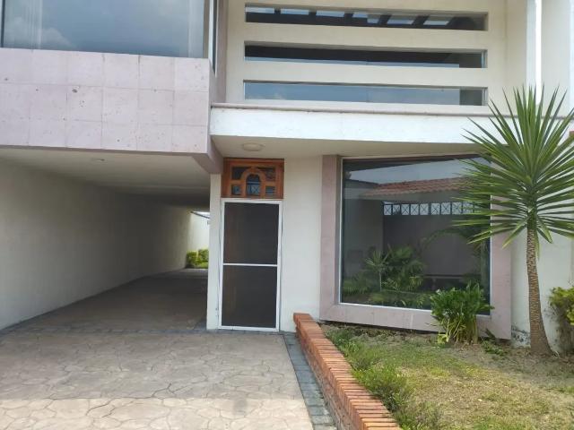 Casa en venta en Villa Guerrero, Estado de México