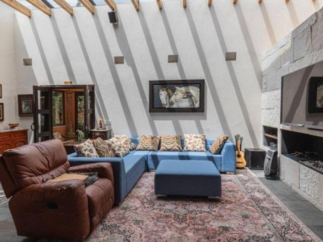 Casa de descanso en Huxquilucan: naturaleza, confort y amplitud