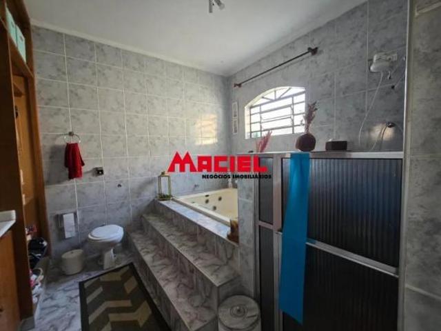 Casa venda em Região Imediata de São José dos Campos, Região Metropolitana do Vale do Paraíba e Litoral Norte