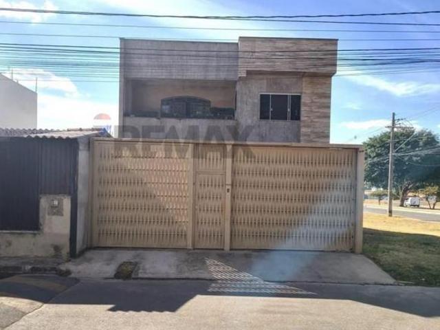 Casa venda em Região Geográfica Imediata do Distrito Federal, Região Integrada de Desenvolvimento do Distrito Federal e Entorno